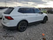 ✅ 2022 Volkswagen Tiguan SE • VIN: 3VV3B7AX1NM037317 • Lot: 92704905. Wystawiony na Copart z przebiegiem 59 258 mil. Bezpłatny archiwum sprzedaży aukcyjnych z USA i szczegółowy raport historii pojazdu na DreamBid. Zdjęcie 3.