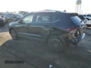 ✅ 2025 Volkswagen Taos SE • VIN: 3VVSC7B22SM044946 • Лот: 92532525. Опубликован ранее на Copart с пробегом 9 639 миль. Бесплатный доступ к архиву аукционных продаж из США и подробный отчёт об истории автомобиля на DreamBid. Изображение 2.