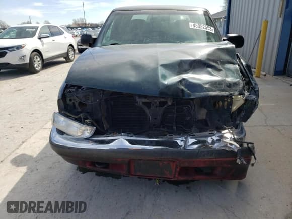 ✅ 2001 Chevrolet S-10 LS • VIN: 1GCDT13W11K244051 • Лот: 55495223. Опубликован ранее на Copart с пробегом Не указан. Бесплатный доступ к архиву аукционных продаж из США и подробный отчёт об истории автомобиля на DreamBid. Изображение 5.