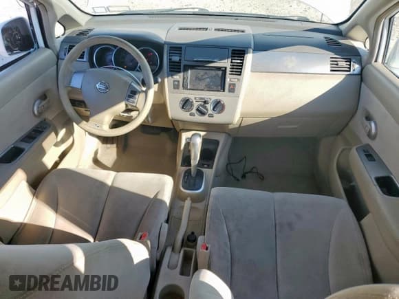 ✅ 2009 Nissan Versa S • VIN: 3N1BC11E89L396102 • Lot: 91328245. Listed on Copart with 150,261 mi. Free auction sales archive from the USA and detailed vehicle history report at DreamBid. Image 8.