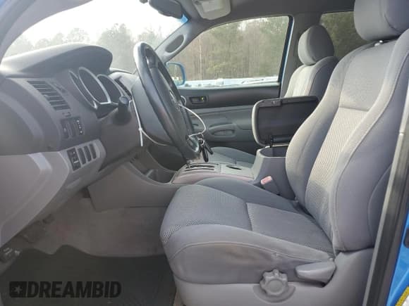 ✅ 2007 Toyota Tacoma • VIN: 3TMMU52N77M004615 • Лот: 93505995. Опубликован ранее на Copart с пробегом 187 790 миль. Бесплатный доступ к архиву аукционных продаж из США и подробный отчёт об истории автомобиля на DreamBid. Изображение 7.