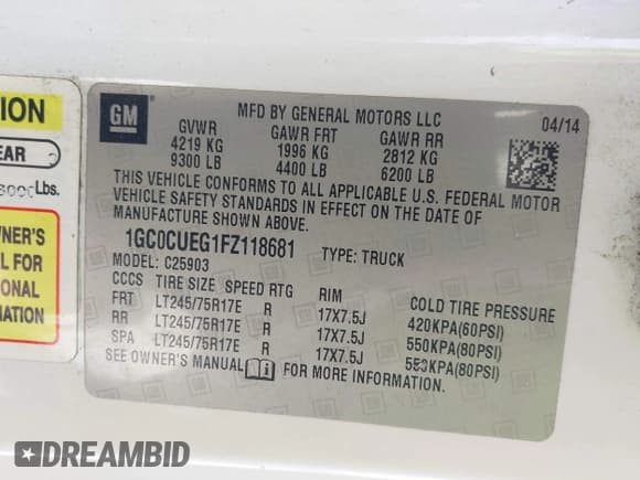 ✅ 2015 Chevrolet Silverado 2500HD Work Truck • VIN: 1GC0CUEG1FZ118681 • Lot: 41910006. Wystawiony na IAAI z przebiegiem 180 869 mil. Bezpłatny archiwum sprzedaży aukcyjnych z USA i szczegółowy raport historii pojazdu na DreamBid. Zdjęcie 9.