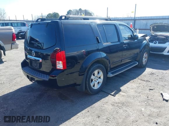 ✅ 2011 Nissan Pathfinder SV • VIN: 5N1AR1NN8BC602565 • Лот: 41470509. Опубликован ранее на IAAI с пробегом 238 485 миль. Бесплатный доступ к архиву аукционных продаж из США и подробный отчёт об истории автомобиля на DreamBid. Изображение 4.