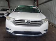 ✅ 2013 Toyota Highlander • VIN: 5TDZA3EH9DS036342 • Lot: 42476860. Listed on IAAI with 160,793 mi. Free auction sales archive from the USA and detailed vehicle history report at DreamBid. Image 12.