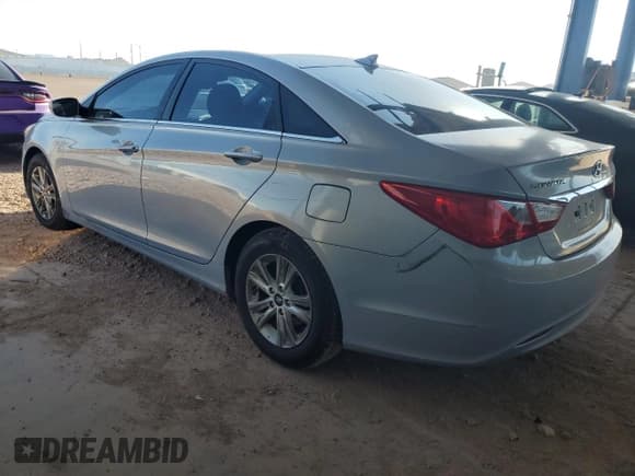 ✅ 2013 Hyundai Sonata GLS • VIN: 5NPEB4AC2DH723776 • Lot: 57909515. Listed on Copart with 117,530 mi. Free auction sales archive from the USA and detailed vehicle history report at DreamBid. Image 2.