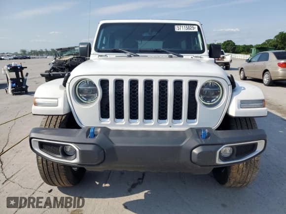 ✅ 2021 Jeep Wrangler Unlimited Sahara • VIN: 1C4JJXP63MW720948 • Lot: 57115825. Listed on Copart with 33,391 mi. Free auction sales archive from the USA and detailed vehicle history report at DreamBid. Image 5.
