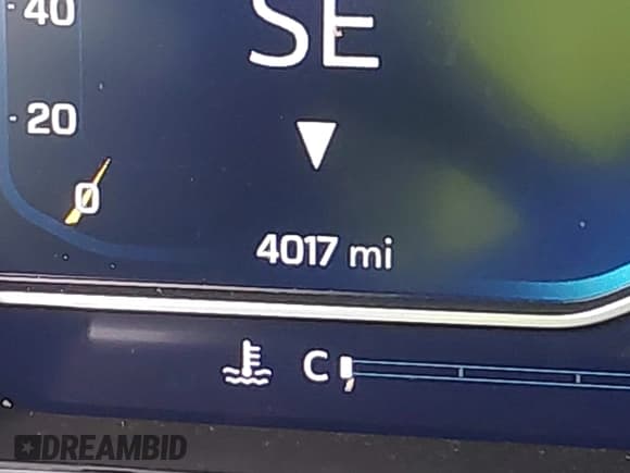 ✅ 2025 Chevrolet Silverado 2500HD LT • VIN: 2GC1KNEY2S1221276 • Лот: 43143439. Опубликован ранее на IAAI с пробегом 4 017 миль. Бесплатный доступ к архиву аукционных продаж из США и подробный отчёт об истории автомобиля на DreamBid. Изображение 16.