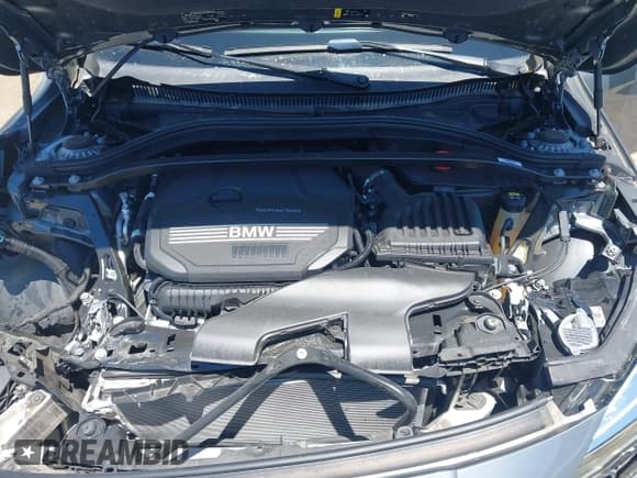 ✅ 2022 BMW 2 Series 228i • VIN: WBA53AK03N7K45712 • Lot: 42825693. Wystawiony na IAAI z przebiegiem 22 973 mil. Bezpłatny archiwum sprzedaży aukcyjnych z USA i szczegółowy raport historii pojazdu na DreamBid. Zdjęcie 10.