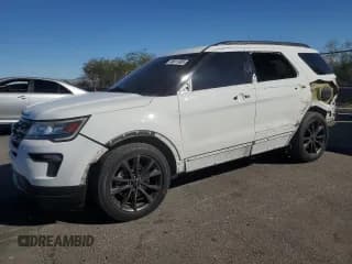 ✅ 2018 Ford Explorer XLT • VIN: 1FM5K7DH8JGB79689 • Лот: 90611485. Опубликован ранее на Copart с пробегом 74 900 миль. Бесплатный доступ к архиву аукционных продаж из США и подробный отчёт об истории автомобиля на DreamBid. Изображение 1.