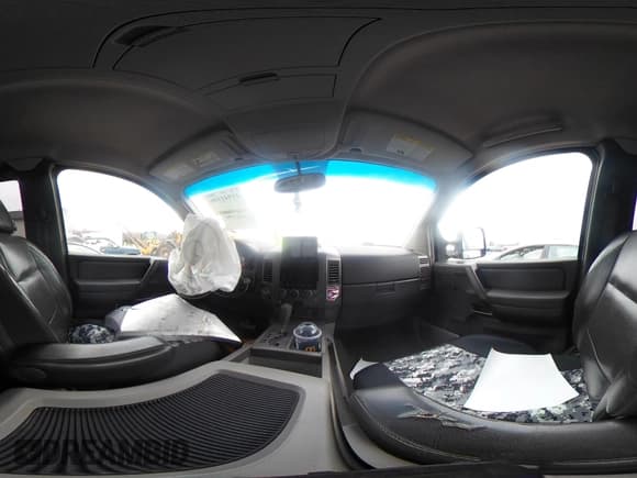 ✅ 2004 Nissan Titan SE • VIN: 1N6AA06B34N529961 • Lot: 41941196. Wystawiony na IAAI z przebiegiem 239 039 mil. Bezpłatny archiwum sprzedaży aukcyjnych z USA i szczegółowy raport historii pojazdu na DreamBid. Zdjęcie 18.