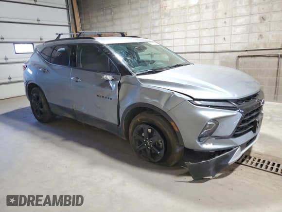 ✅ 2024 Chevrolet Blazer LT • VIN: 3GNKBJRS0RS123730 • Lot: 91327755. Listed on Copart with 30,163 mi. Free auction sales archive from the USA and detailed vehicle history report at DreamBid. Image 4.