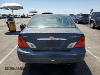 ✅ 2001 Toyota Avalon XL • VIN: 4T1BF28BX1U159607 • Лот: 63261444. Опубликован ранее на Copart с пробегом Не указан. Бесплатный доступ к архиву аукционных продаж из США и подробный отчёт об истории автомобиля на DreamBid. Изображение 6.