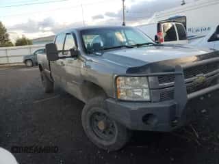 2008 Chevrolet Silverado 3500HD SRW LTZ с VIN 1GCHK33638F220983, выставлен на аукционе Copart как лот 76046144 с пробегом 338 817 миль миль и Списание • Salvage title. История ставок и продаж доступна на DreamBid. Изображение 4.