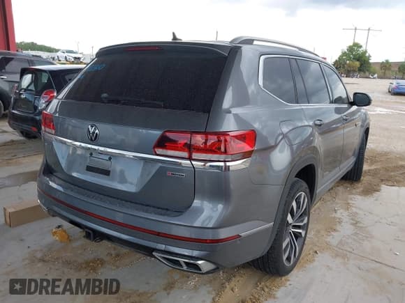 ✅ 2022 Volkswagen Atlas SEL Premium R-Line • VIN: 1V2FR2CA0NC520056 • Lot: 42156457. Listed on IAAI with 30,969 mi. Free auction sales archive from the USA and detailed vehicle history report at DreamBid. Image 4.
