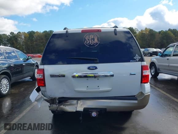 ✅ 2012 Ford Expedition Max XLT • VIN: 1FMJK1H59CEF15134 • Лот: 43550177. Опубликован ранее на IAAI с пробегом 237 379 миль. Бесплатный доступ к архиву аукционных продаж из США и подробный отчёт об истории автомобиля на DreamBid. Изображение 16.