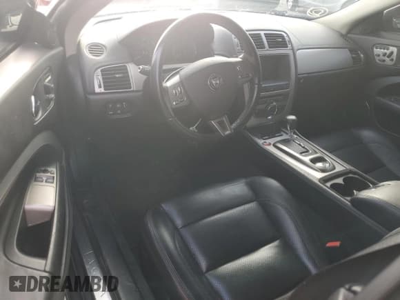 ✅ 2007 Jaguar XK • VIN: SAJDA43B975B04636 • Lot: 71106234. Listed on Copart with Not provided. Free auction sales archive from the USA and detailed vehicle history report at DreamBid. Image 8.