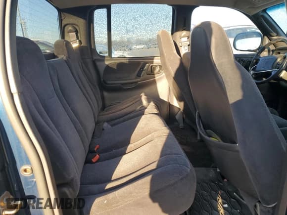 ✅ 2000 Dodge Dakota Sport • VIN: 1B7GL2AN5YS700737 • Lot: 85506424. Wystawiony na Copart z przebiegiem 211 304 mil. Bezpłatny archiwum sprzedaży aukcyjnych z USA i szczegółowy raport historii pojazdu na DreamBid. Zdjęcie 10.