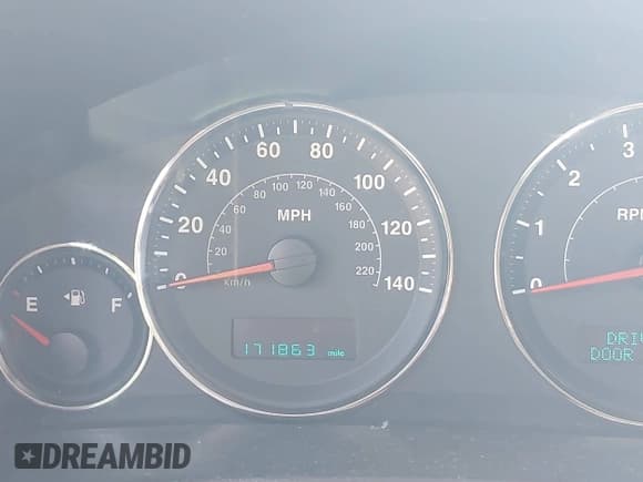 ✅ 2007 Jeep Commander Sport • VIN: 1J8HH48P87C553761 • Lot: 42442898. Listed on IAAI with 171,863 mi. Free auction sales archive from the USA and detailed vehicle history report at DreamBid. Image 16.