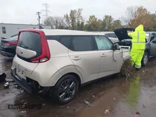 ✅ 2020 Kia Soul EX • VIN: KNDJ33AU5L7025003 • Лот: 43555604. Опубликован ранее на IAAI с пробегом 108 422 миль. Бесплатный доступ к архиву аукционных продаж из США и подробный отчёт об истории автомобиля на DreamBid. Изображение 4.