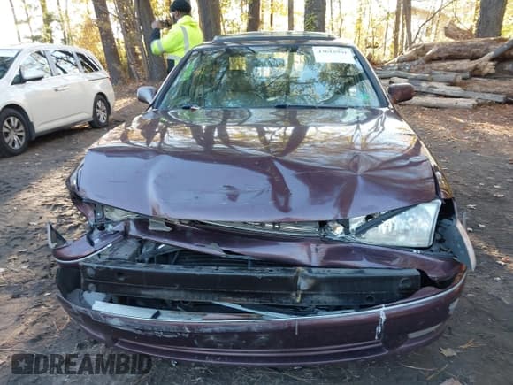 ✅ 1998 Toyota Avalon XL • VIN: 4T1BF18B6WU213163 • Lot: 43616901. Listed on IAAI with 289,049 mi. Free auction sales archive from the USA and detailed vehicle history report at DreamBid. Image 12.