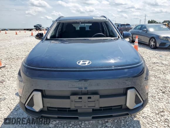 ✅ 2025 Hyundai Kona SEL • VIN: KM8HB3AB8SU341703 • Лот: 68776955. Опубликован ранее на Copart с пробегом 110 миль. Бесплатный доступ к архиву аукционных продаж из США и подробный отчёт об истории автомобиля на DreamBid. Изображение 5.