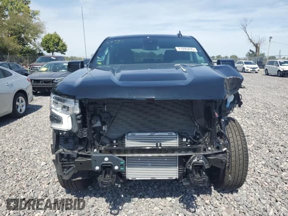 ✅ 2025 Chevrolet Silverado 1500 • VIN: 1GCPKEEK6SZ237851 • Лот: 71095235. Опубликован ранее на Copart с пробегом 3 329 миль. Бесплатный доступ к архиву аукционных продаж из США и подробный отчёт об истории автомобиля на DreamBid. Изображение 5.