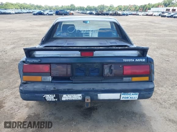 ✅ 1988 Toyota MR2 • VIN: JT2AW15C5J0141748 • Лот: 42824055. Опубликован ранее на IAAI с пробегом 161 379 миль. Бесплатный доступ к архиву аукционных продаж из США и подробный отчёт об истории автомобиля на DreamBid. Изображение 16.