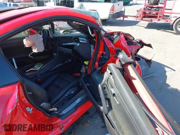 ✅ 2018 Porsche 911 Carrera S • VIN: WP0AB2A97JS123551 • Lot: 41903716. Listed on IAAI with Not provided. Free auction sales archive from the USA and detailed vehicle history report at DreamBid. Image 5.