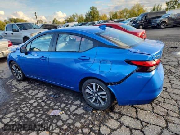 ✅ 2021 Nissan Versa SV • VIN: 3N1CN8EV6ML884572 • Лот: 86680365. Опубликован ранее на Copart с пробегом 60 715 миль. Бесплатный доступ к архиву аукционных продаж из США и подробный отчёт об истории автомобиля на DreamBid. Изображение 2.