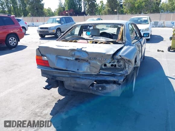 ✅ 1992 BMW 3 Series • VIN: WBABF4318NEK03583 • Lot: 42649775. Listed on IAAI with 225,475 mi. Free auction sales archive from the USA and detailed vehicle history report at DreamBid. Image 6.