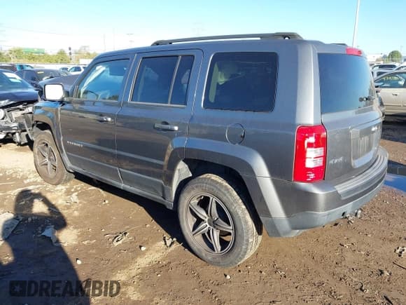 ✅ 2012 Jeep Patriot Sport • VIN: 1C4NJRBB3CD612812 • Lot: 43370854. Listed on IAAI with 144,550 mi. Free auction sales archive from the USA and detailed vehicle history report at DreamBid. Image 3.