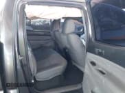 ✅ 2015 Toyota Tacoma PreRunner • VIN: 3TMKU4HN0FM046941 • Lot: 42533553. Wystawiony na IAAI z przebiegiem 123 115 mil. Bezpłatny archiwum sprzedaży aukcyjnych z USA i szczegółowy raport historii pojazdu na DreamBid. Zdjęcie 8.