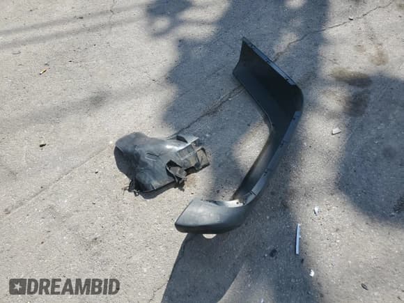 ✅ 2016 Jeep Wrangler Unlimited Freedom • VIN: 1C4BJWDG4GL204129 • Lot: 84403915. Wystawiony na Copart z przebiegiem 122 340 mil. Bezpłatny archiwum sprzedaży aukcyjnych z USA i szczegółowy raport historii pojazdu na DreamBid. Zdjęcie 13.