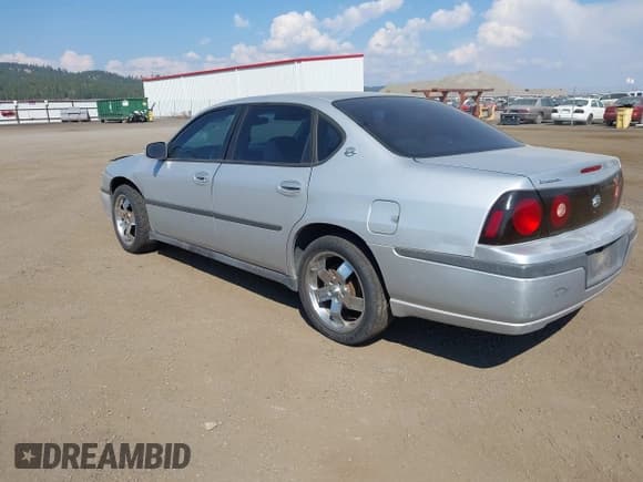 ✅ 2004 Chevrolet Impala • VIN: 2G1WF52E449295333 • Lot: 43118765. Listed on IAAI with 195,350 mi. Free auction sales archive from the USA and detailed vehicle history report at DreamBid. Image 3.