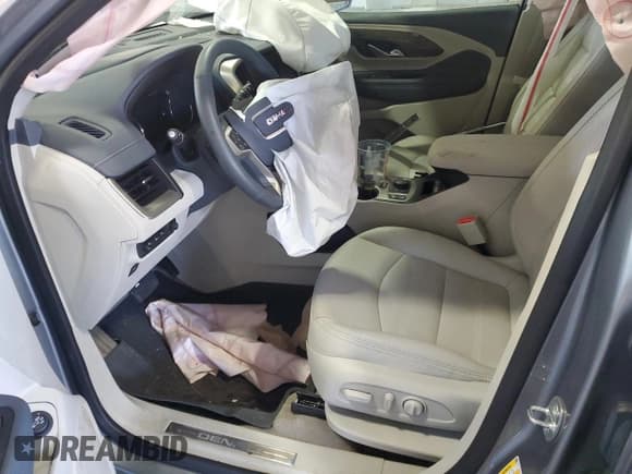 ✅ 2023 GMC Terrain Denali • VIN: 3GKALXEG0PL164845 • Lot: 71677705. Wystawiony na Copart z przebiegiem 37 273 mil. Bezpłatny archiwum sprzedaży aukcyjnych z USA i szczegółowy raport historii pojazdu na DreamBid. Zdjęcie 7.