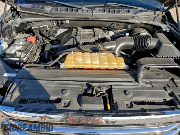 ✅ 2015 Ford F-150 XLT • VIN: 1FTEW1CP8FKE14725 • Lot: 94796205. Wystawiony na Copart z przebiegiem 136 230 mil. Bezpłatny archiwum sprzedaży aukcyjnych z USA i szczegółowy raport historii pojazdu na DreamBid. Zdjęcie 11.