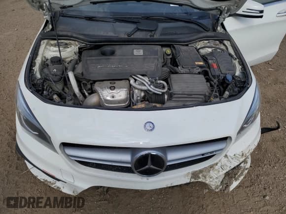 ✅ 2015 Mercedes-Benz CLA 45 AMG • VIN: WDDSJ5CB1FN261218 • Lot: 56298445. Wystawiony na Copart z przebiegiem 91 110 mil. Bezpłatny archiwum sprzedaży aukcyjnych z USA i szczegółowy raport historii pojazdu na DreamBid. Zdjęcie 11.