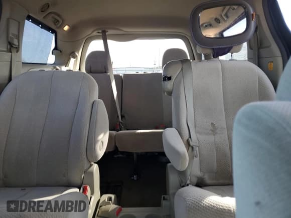 ✅ 2012 Toyota Sienna LE AAS • VIN: 5TDKK3DCXCS278253 • Lot: 82184965. Listed on Copart with 155,016 mi. Free auction sales archive from the USA and detailed vehicle history report at DreamBid. Image 10.