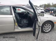 ✅ 2002 Lexus ES 300 • VIN: JTHBF30G620042812 • Лот: 43348267. Опубликован ранее на IAAI с пробегом 156 537 миль. Бесплатный доступ к архиву аукционных продаж из США и подробный отчёт об истории автомобиля на DreamBid. Изображение 5.