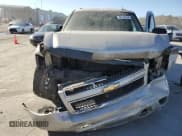 ✅ 2007 Chevrolet Suburban LS • VIN: 3GNFC16037G241031 • Lot: 76713514. Wystawiony na Copart z przebiegiem 232 549 mil. Bezpłatny archiwum sprzedaży aukcyjnych z USA i szczegółowy raport historii pojazdu na DreamBid. Zdjęcie 5.