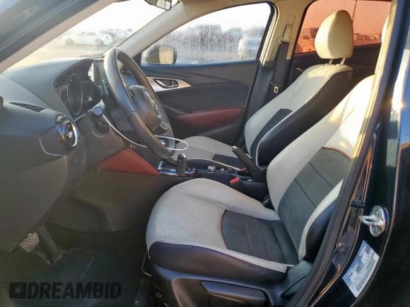 ✅ 2018 Mazda CX-3 Grand Touring • VIN: JM1DKDD71J0301856 • Lot: 84631945. Wystawiony na Copart z przebiegiem 128 799 mil. Bezpłatny archiwum sprzedaży aukcyjnych z USA i szczegółowy raport historii pojazdu na DreamBid. Zdjęcie 7.