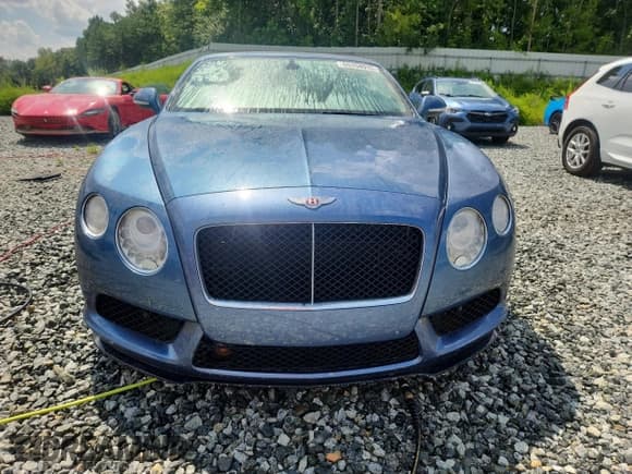 ✅ 2014 Bentley Continental GT • VIN: SCBGH3ZA9EC096708 • Lot: 65154915. Wystawiony na Copart z przebiegiem Nie podano. Bezpłatny archiwum sprzedaży aukcyjnych z USA i szczegółowy raport historii pojazdu na DreamBid. Zdjęcie 5.