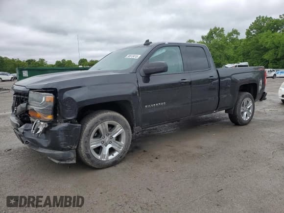 ✅ 2019 Chevrolet Silverado 1500 Custom • VIN: 2GCVKMEC4K1193464 • Lot: 58513415. Wystawiony na Copart z przebiegiem 111 243 mil. Bezpłatny archiwum sprzedaży aukcyjnych z USA i szczegółowy raport historii pojazdu na DreamBid. Zdjęcie 1.