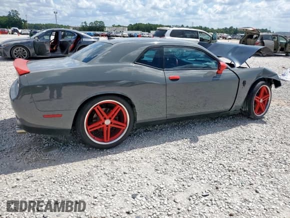 ✅ 2017 Dodge Challenger R/T • VIN: 2C3CDZBT4HH659028 • Lot: 81514635. Listed on Copart with 92,988 mi. Free auction sales archive from the USA and detailed vehicle history report at DreamBid. Image 3.