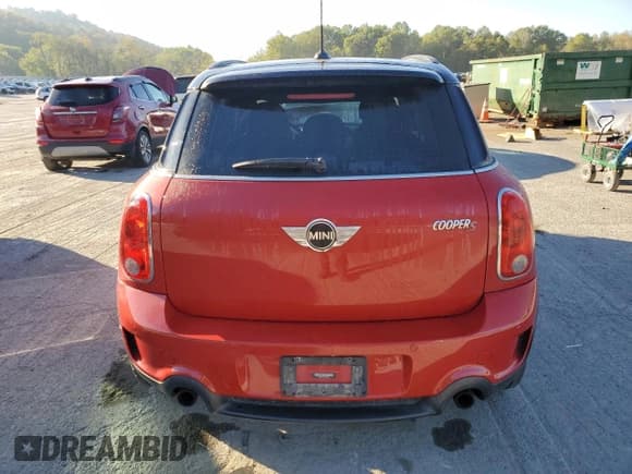 ✅ 2014 MINI Countryman S • VIN: WMWZC5C59EWP39419 • Lot: 81989125. Wystawiony na Copart z przebiegiem 73 760 mil. Bezpłatny archiwum sprzedaży aukcyjnych z USA i szczegółowy raport historii pojazdu na DreamBid. Zdjęcie 6.