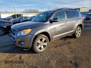 ✅ 2011 Toyota RAV4 Sport • VIN: JTMRF4DV1B5042380 • Lot: 94294535. Listed on Copart with 206,570 mi. Free auction sales archive from the USA and detailed vehicle history report at DreamBid. Image 1.