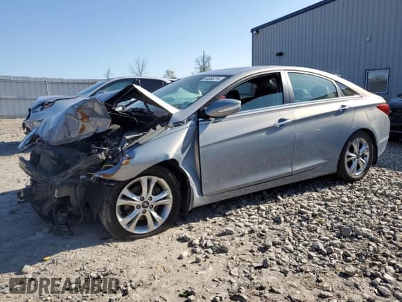 ✅ 2011 Hyundai Sonata SE • VIN: 5NPEC4AC1BH120229 • Lot: 54666214. Wystawiony na Copart z przebiegiem Nie podano. Bezpłatny archiwum sprzedaży aukcyjnych z USA i szczegółowy raport historii pojazdu na DreamBid. Zdjęcie 1.