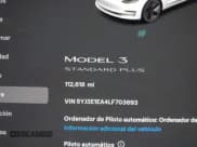 ✅ 2020 Tesla Model 3 Standard Range Plus • VIN: 5YJ3E1EA4LF703693 • Lot: 43496865. Wystawiony na IAAI z przebiegiem 112 618 mil. Bezpłatny archiwum sprzedaży aukcyjnych z USA i szczegółowy raport historii pojazdu na DreamBid. Zdjęcie 17.