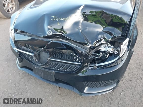 ✅ 2018 Mercedes-Benz C 300 • VIN: WDDWJ4KB0JF637536 • Lot: 40845998. Listed on IAAI with 49,846 mi. Free auction sales archive from the USA and detailed vehicle history report at DreamBid. Image 6.