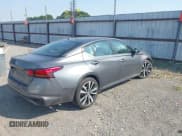 ✅ 2020 Nissan Altima SR • VIN: 1N4BL4CV7LC210652 • Лот: 43195734. Опубликован ранее на IAAI с пробегом 118 409 миль. Бесплатный доступ к архиву аукционных продаж из США и подробный отчёт об истории автомобиля на DreamBid. Изображение 4.